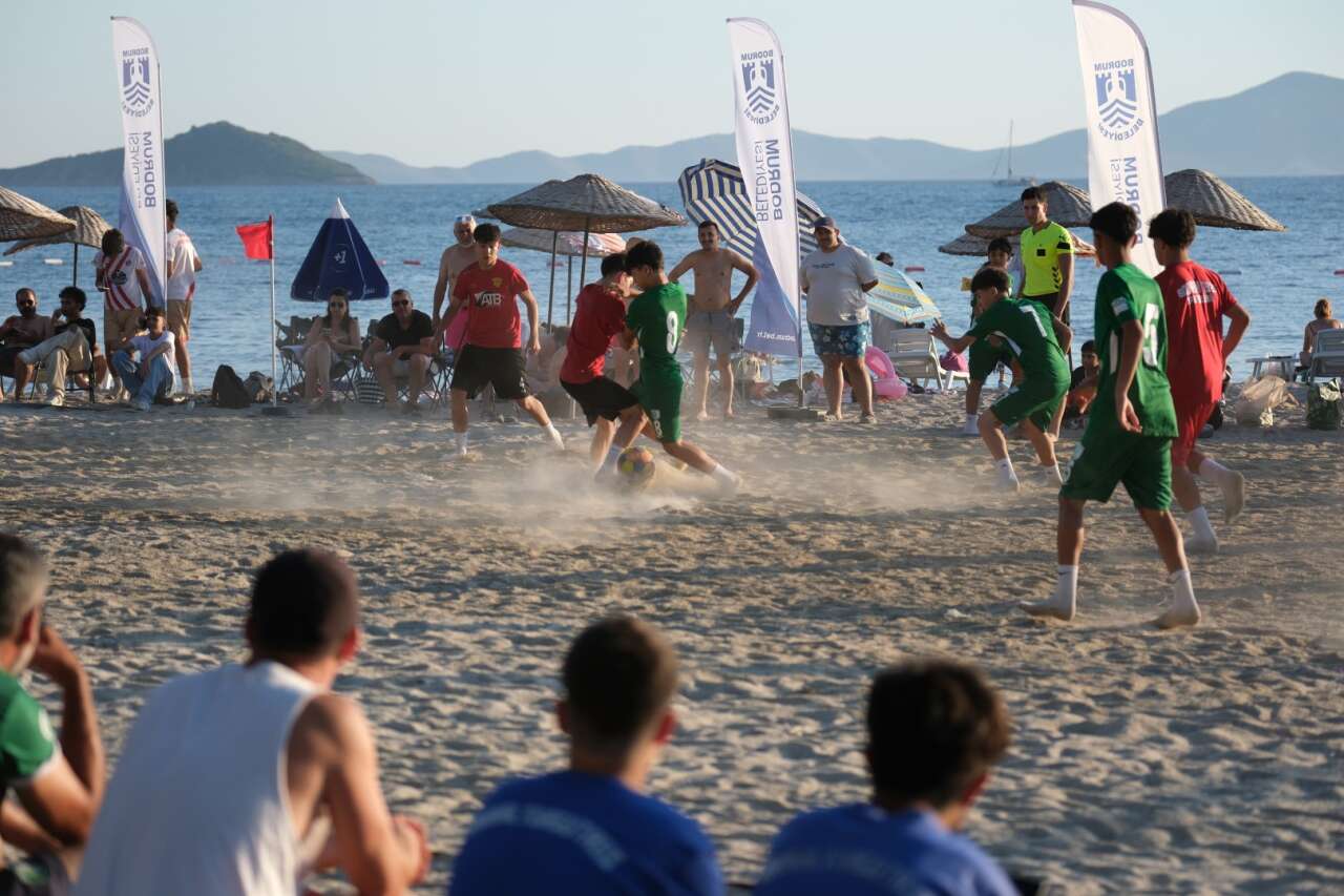 Bodrum'da 1.⁠ ⁠Günbatımı Plaj Futbol Şenliği Sona Erdi 1